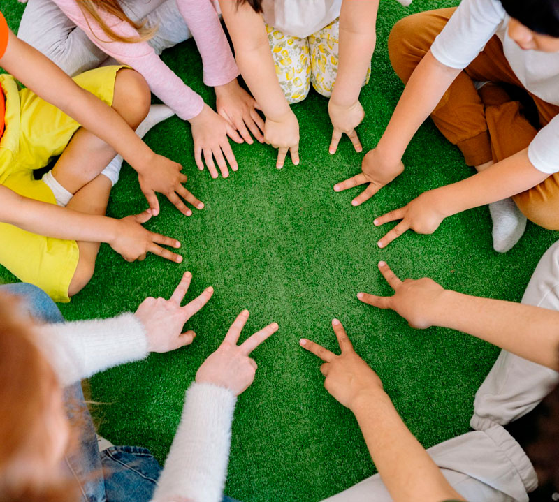 atelier mission confiance - Enfants en cercle - seeds of joy